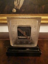 Pendule ART DÉCO en Verre