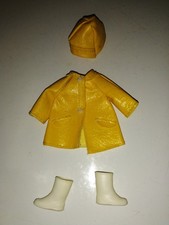 Ancienne tenue poupée Tutti Barbie 8594 Pluie Tropicale + bottines