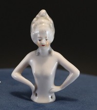 Demi figurine antique half