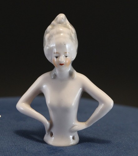 Demi figurine antique half