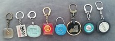 Lot de 8 Anciens Porte Clefs Thème Voitures Renault Simca Mercedes Citroën Volvo
