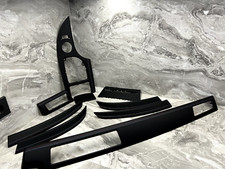 Jeu de garnitures intérieures