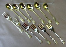 Service de 15 couverts dorés