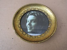 ancien petit cadre dore rond
