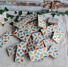 ANCIENS MORCEAUX CARREAUX EN TERRE CUITE DECOR EMAILLES NEVERS TOMETTE