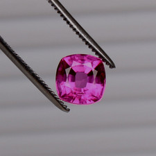 Saphir rose de Ceylan 4,70 ct. coupe coussin carré impeccable RARE pierre pré...