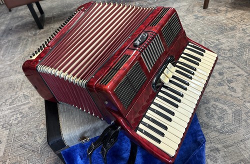 Scandalli vintage accordion - scandalli,