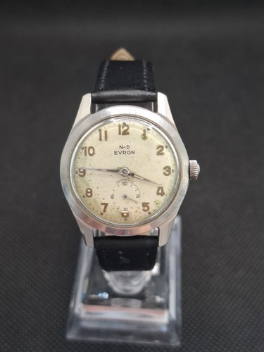 Ancienne montre mécanique d - montre,