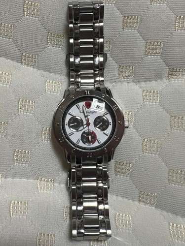 Montre analogique pour homme