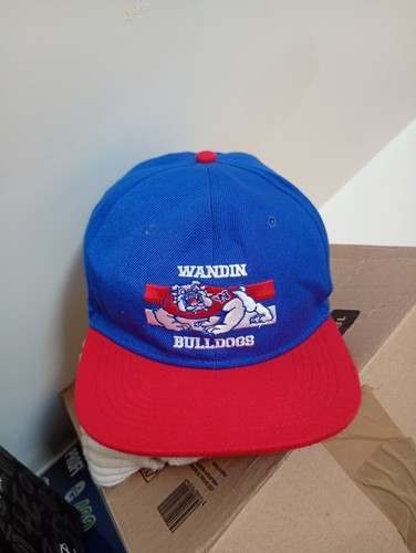 Casquette bleue rouge - et,