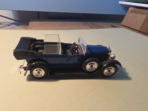 Voiture miniature fiat - miniature, 525n