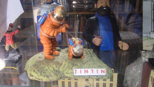 Tintin lune 1999 pour - pour, japon
