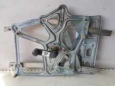 Lève vitre manuelle arrière