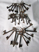 Lots de 55 Clefs Ancienne Divers porte coffre cadenas