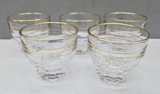 Cinq verres à liqueur vintage