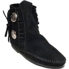 Minnetonka Two Button Hardsole