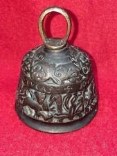 Cloche en bronze autel église