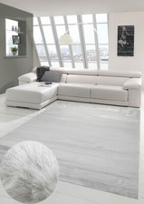 Tapis moquette fausse fourrure