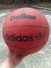 Ballon de basket vintage Adidas Dallas