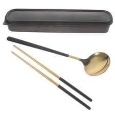 1 ensemble de cuillères