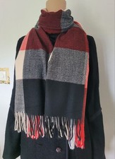 écharpe à carreaux 