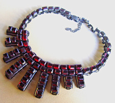 Jjo824 / ZARA / COLLIER RAS DE COU STRASS ROUGES / 45 CM