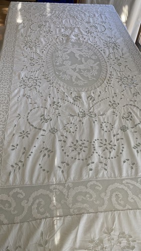 Nappe ancienne brodée - nappe,