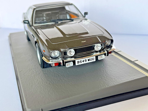 Voiture aston martin no - voiture,