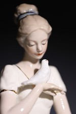 [Poupée en céramique]