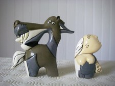 SALT AND PEPPER SHAKER -