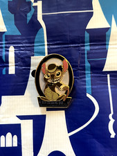 DLP Disney Pin Trading Day