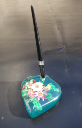 Porte crayon résine avec - résine,