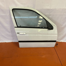 96505574 Vieille porte. Droite