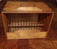 2 Ancienne petite cage En Bois à oiseau transport Outil De Marcher circa 1900