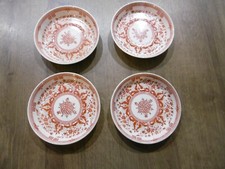 4 anciennes assiettes dessous