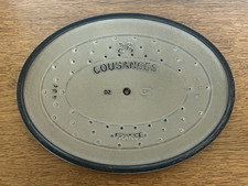 Authentique couvercle ovale