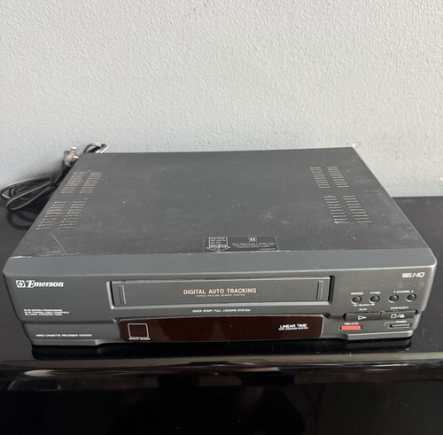 Emerson vcr video cassette - emerson,
