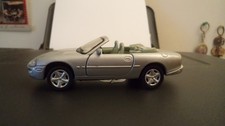 MINIATURE JAGUAR XK 8