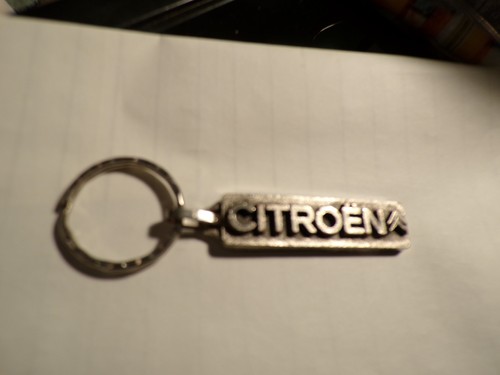 Porte clé citroën - porte,