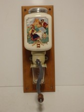 moulin à café ancien mural