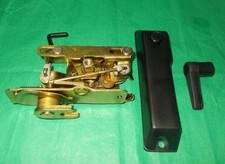 Serrure de porte arrière +