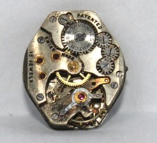 Mouvement de montre TAVANNES