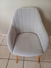 6 chaises  salle à manger occasion de couleur grise pieds en bois de chez Maison