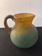 Pichet à eau en pâte de