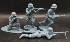 MATCHBOX / 4 SOLDATS ALLEMANDS WW2  / 1,32 éme