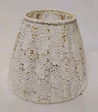 Ancien Abat Jour En Broderie Vintage ( Réf : CH21 )