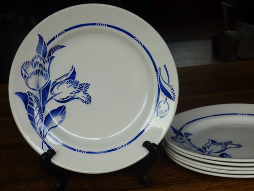 Lot assiettes à - de, 6