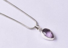 Pendentif femme belle fille