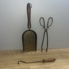 Ensemble Accessoires Cheminée Pelle À Charbon Pince Et Crochet En Laiton