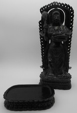 CHINE / INDE : IMPOSANTE SCULPTURE FIGURINE HOMME / BOUDDHA EN PIERRE DURE NOIRE